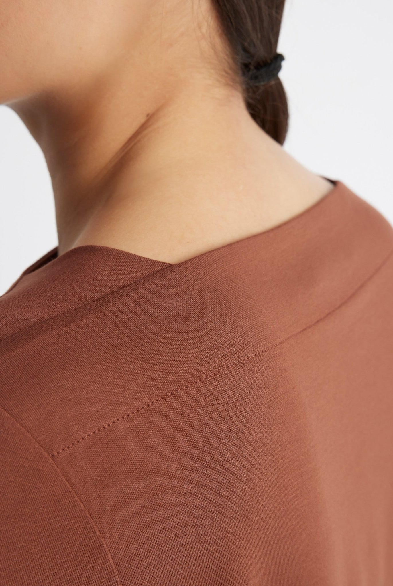 Gerades Shirt CESONTA aus softem Viskosejersey - FOX'S-Fashion