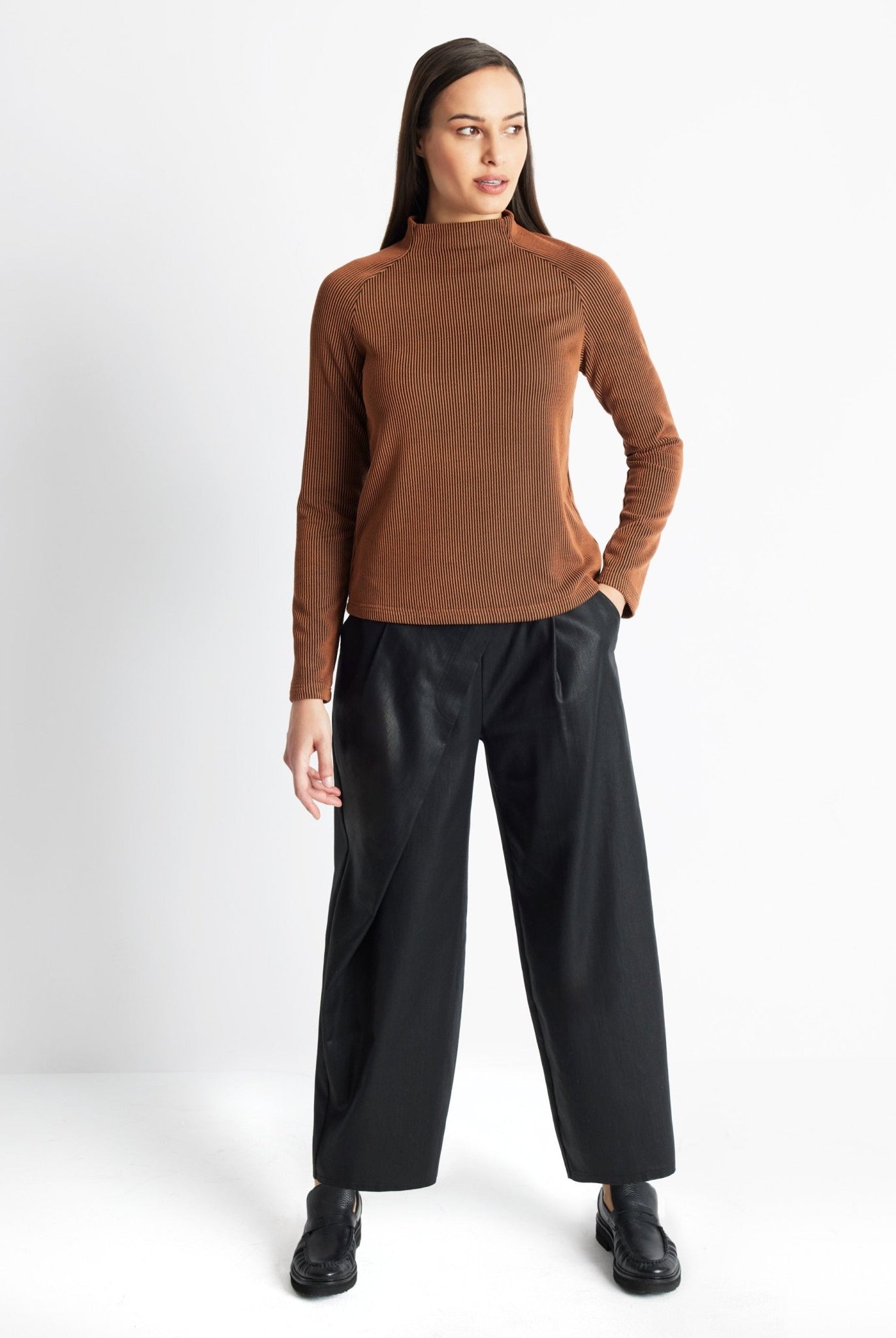 Gerades Shirt POETRA aus fein geripptem Viskose-Mix - FOX'S-Fashion