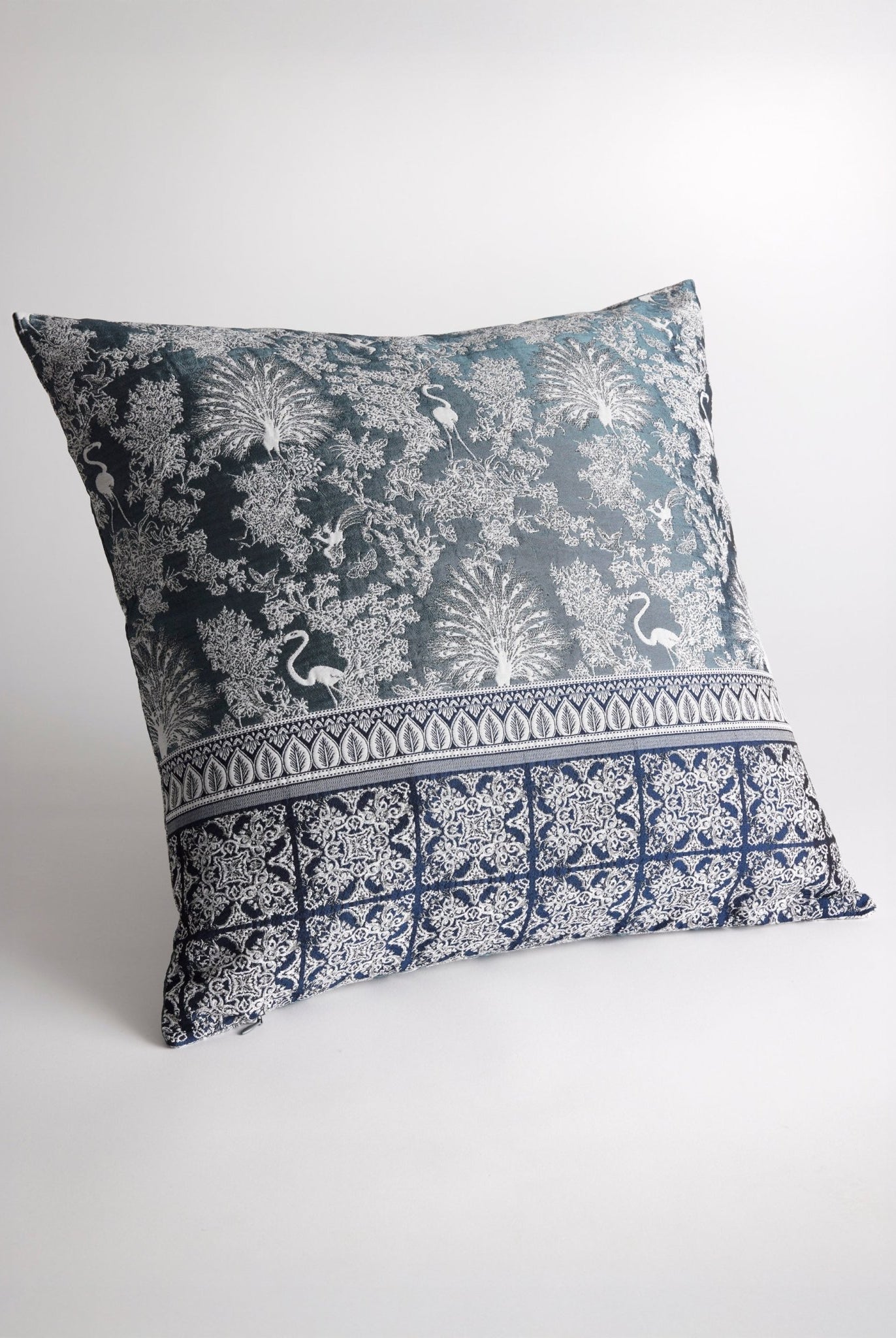 Gewebte Dekokissenhülle EVELIN in edlem Jacquard aus Baumwoll - Viskose - Mix - FOX'S - Fashion