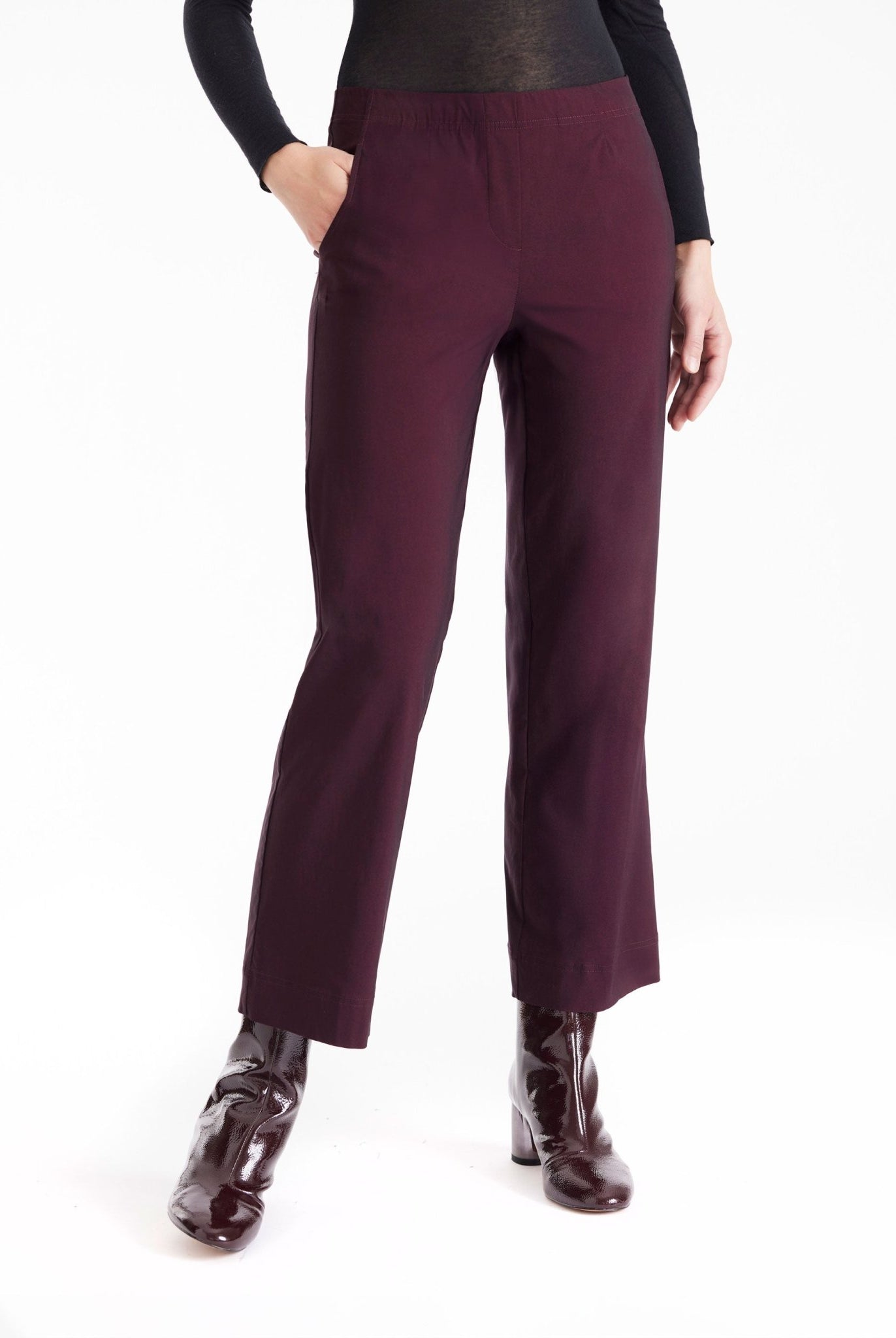 Hose JISTRA in 7/8-Länge mit geradem Bein und seitlichen Eingrifftaschen in Dunkelrot