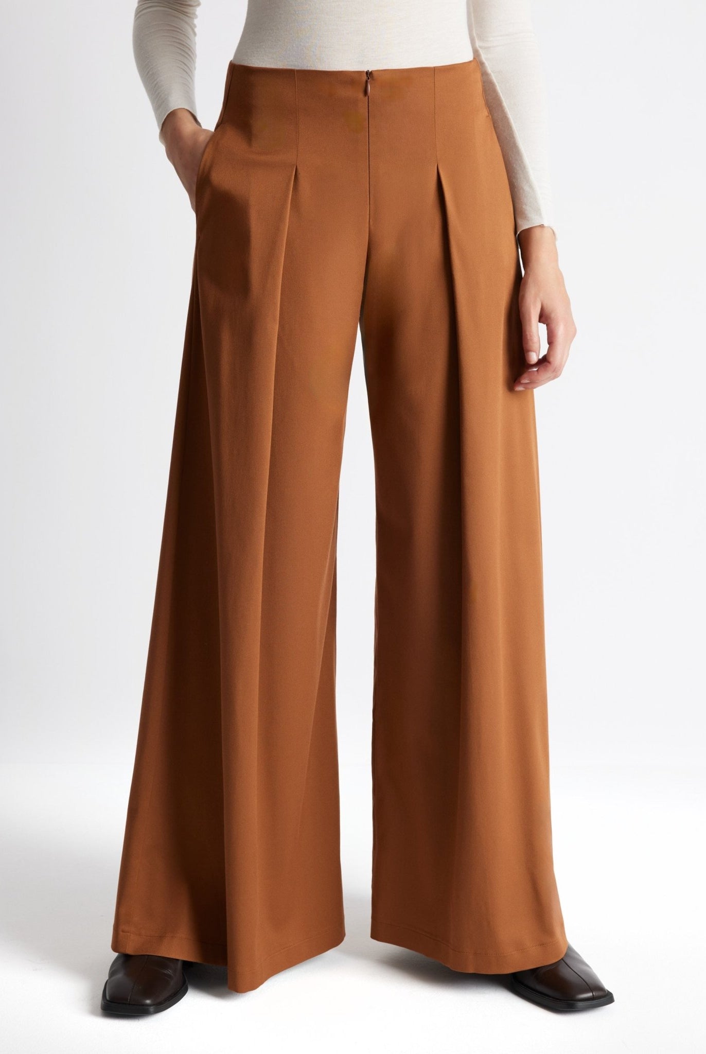Hose QUKASEI aus glattem Viskosejersey mit weitem Bein - FOX'S-Fashion