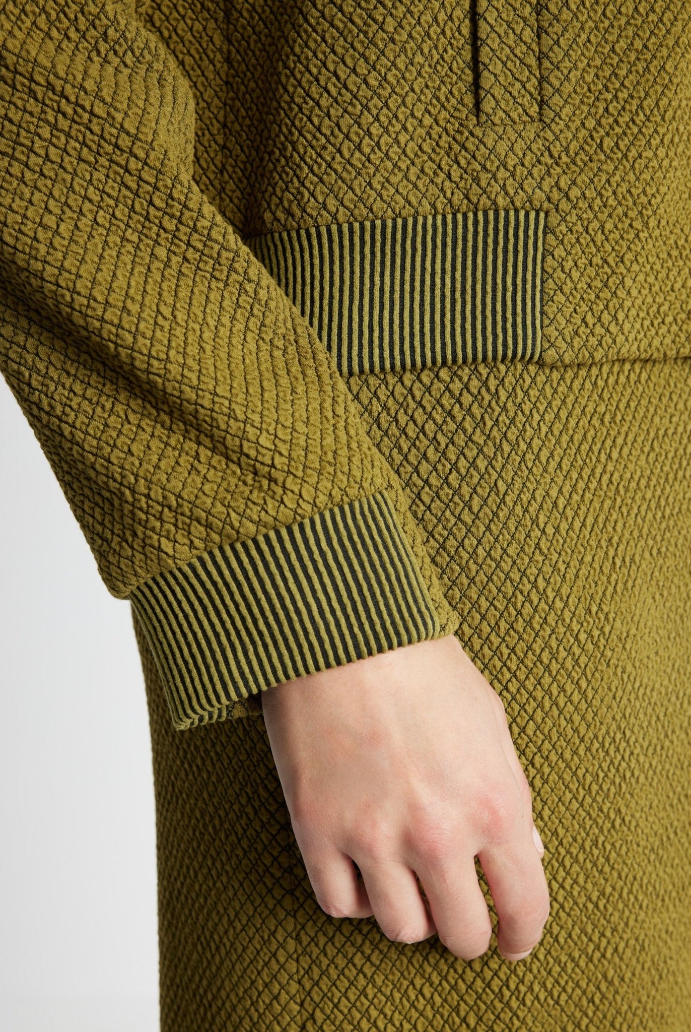 Kurze Blousonjacke PASJAKI aus Viskose-Mix - FOX'S-Fashion