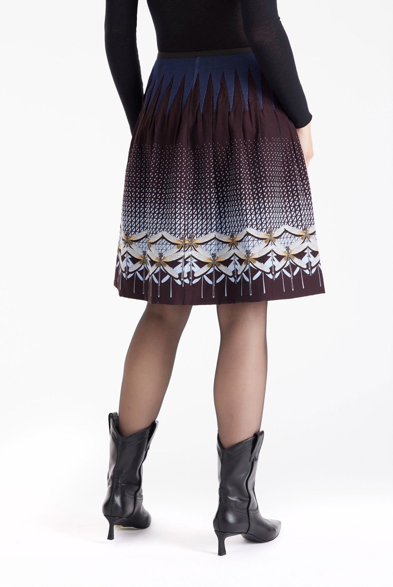 Kurzer Rock LACROS-W mit Gummibund und abstraktem Muster in Dunkelrot