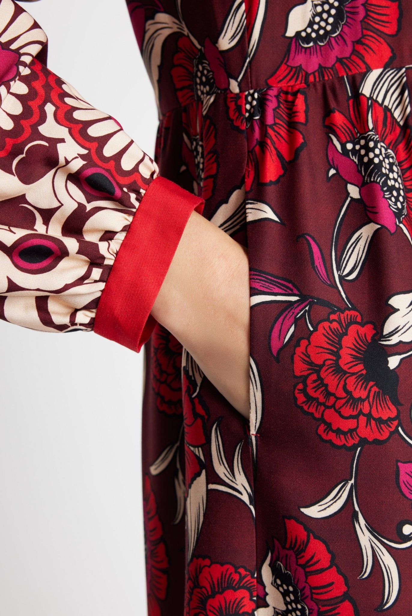 Kurzes Kleid VALUNA aus 100 % Viskose in leichter A-Linie - FOX'S-Fashion