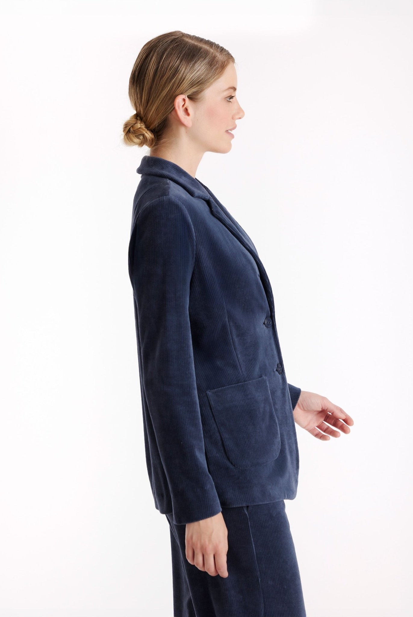 Langer Blazer WACORBLA aus Cord mit Kragen, Knopfleiste und aufgesetzten Taschen in Blau