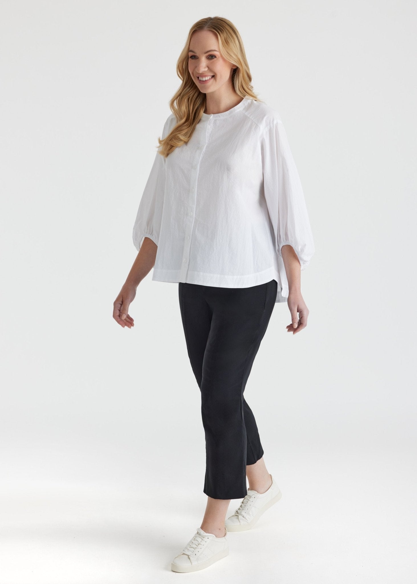Legere Bluse BLOMBERGA aus 100 % Baumwolle - FOX'S - Fashion