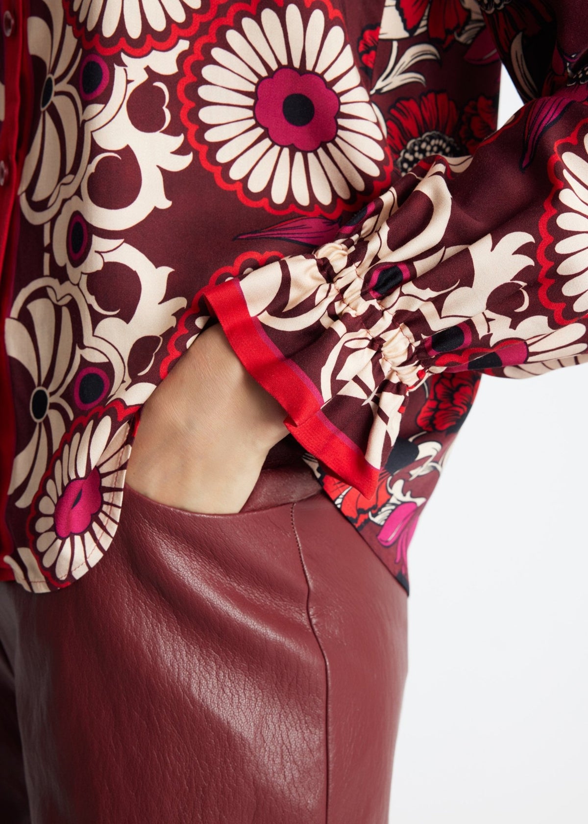 Legere Bluse VALYRA aus 100 % Viskose - FOX'S-Fashion