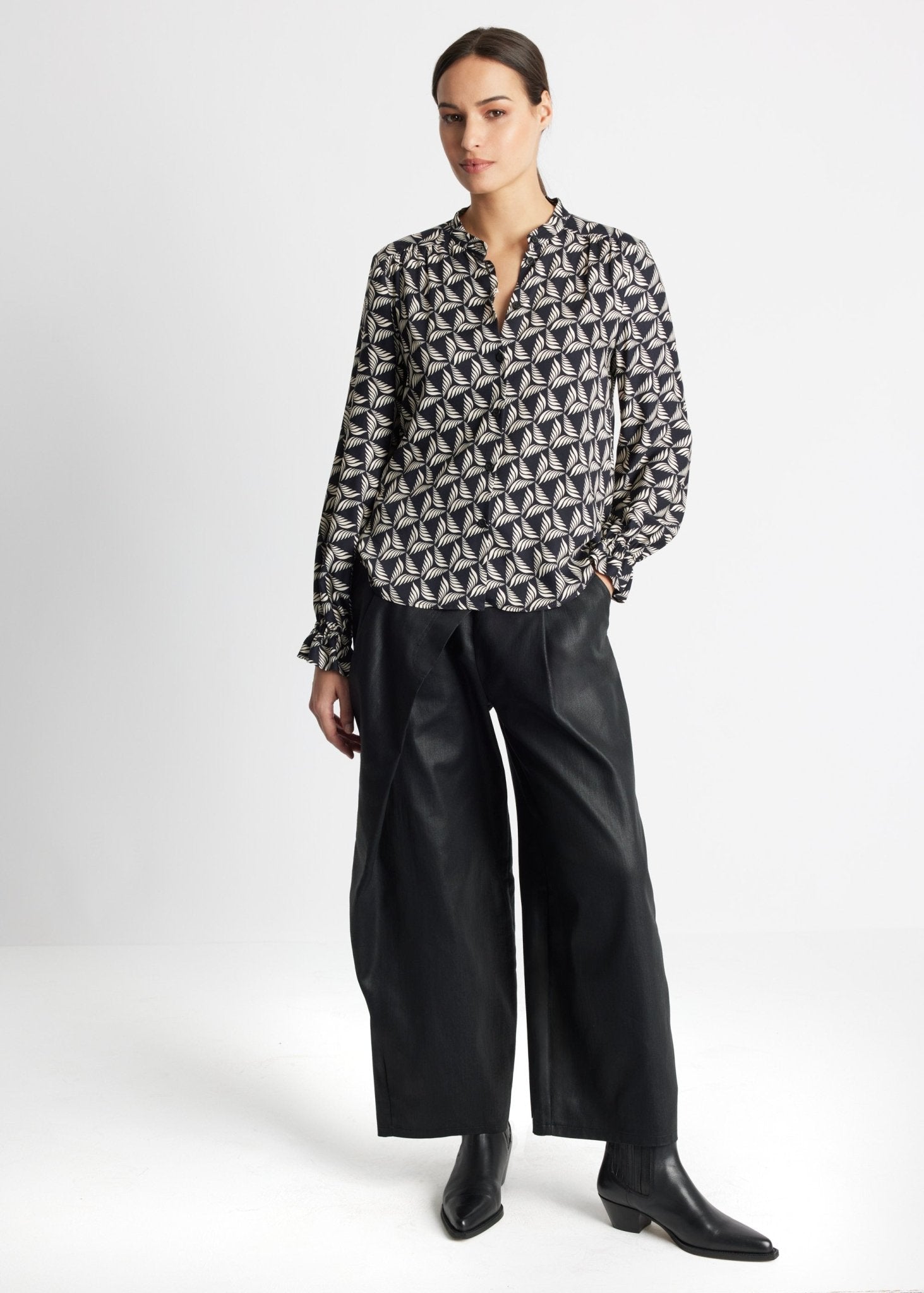 Legere Bluse VALYRA aus 100 % Viskose - FOX'S-Fashion