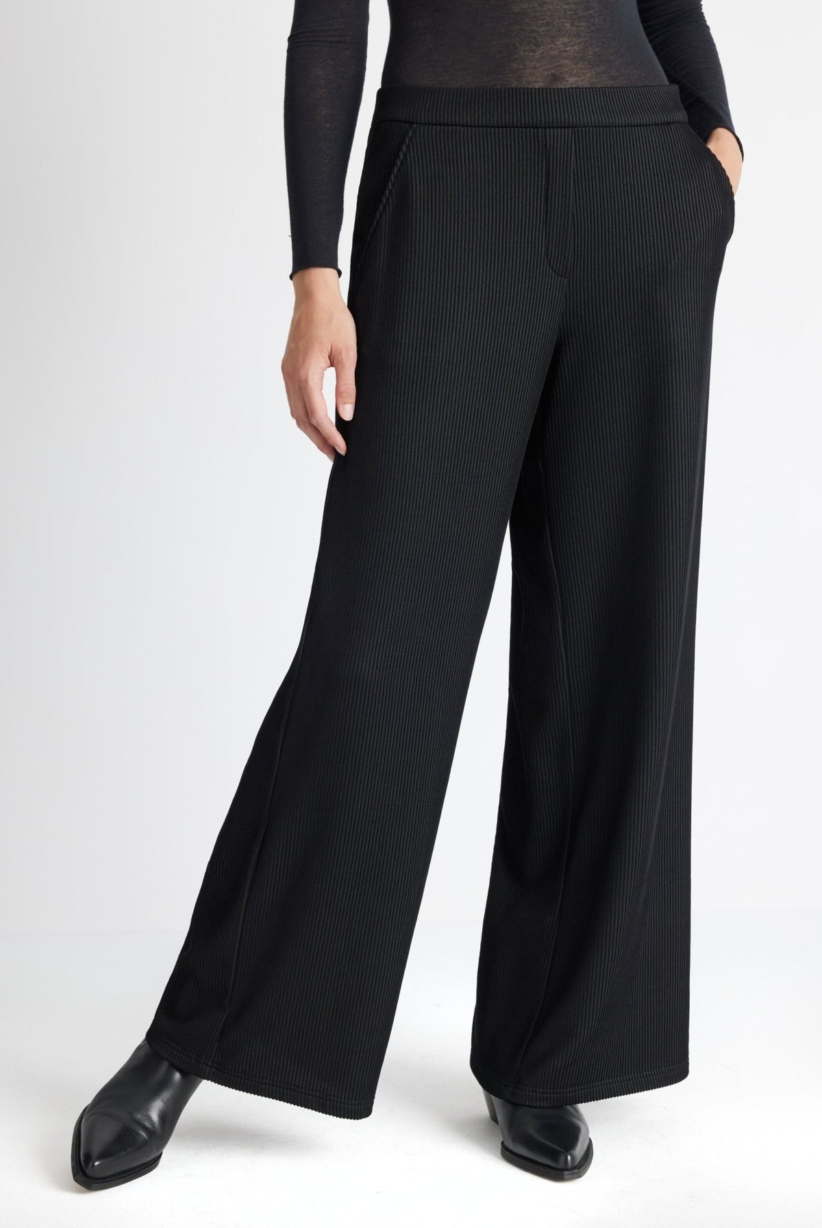 Legere Hose PYPANTA aus fein geripptem Viskose-Mix - FOX'S-Fashion