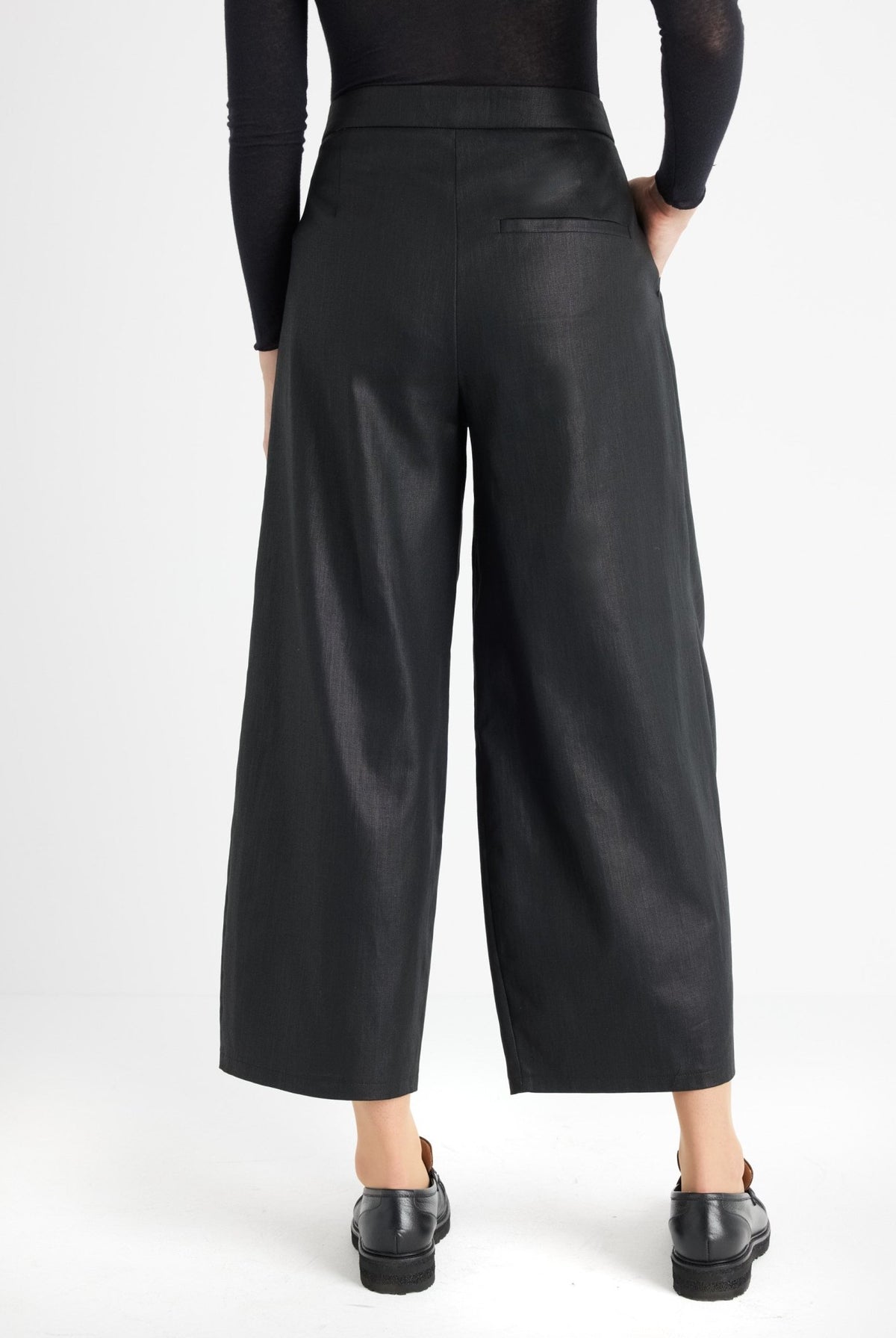 Legere Hose ZABERA aus 100 % Baumwolle mit asymmetrischem Bund - FOX'S-Fashion