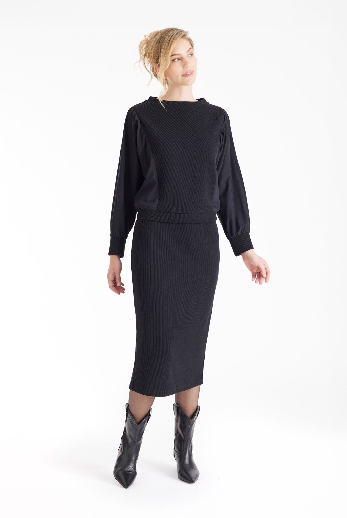 Pullover HOPUI mit Rundhals und langen Armen in Schwarz