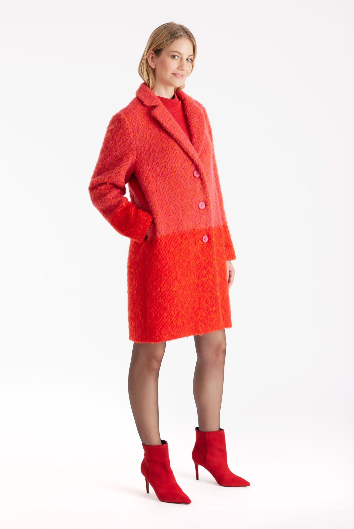 Knielanger Mantel PURAMANI mit Revers und Knopfleiste in Rot