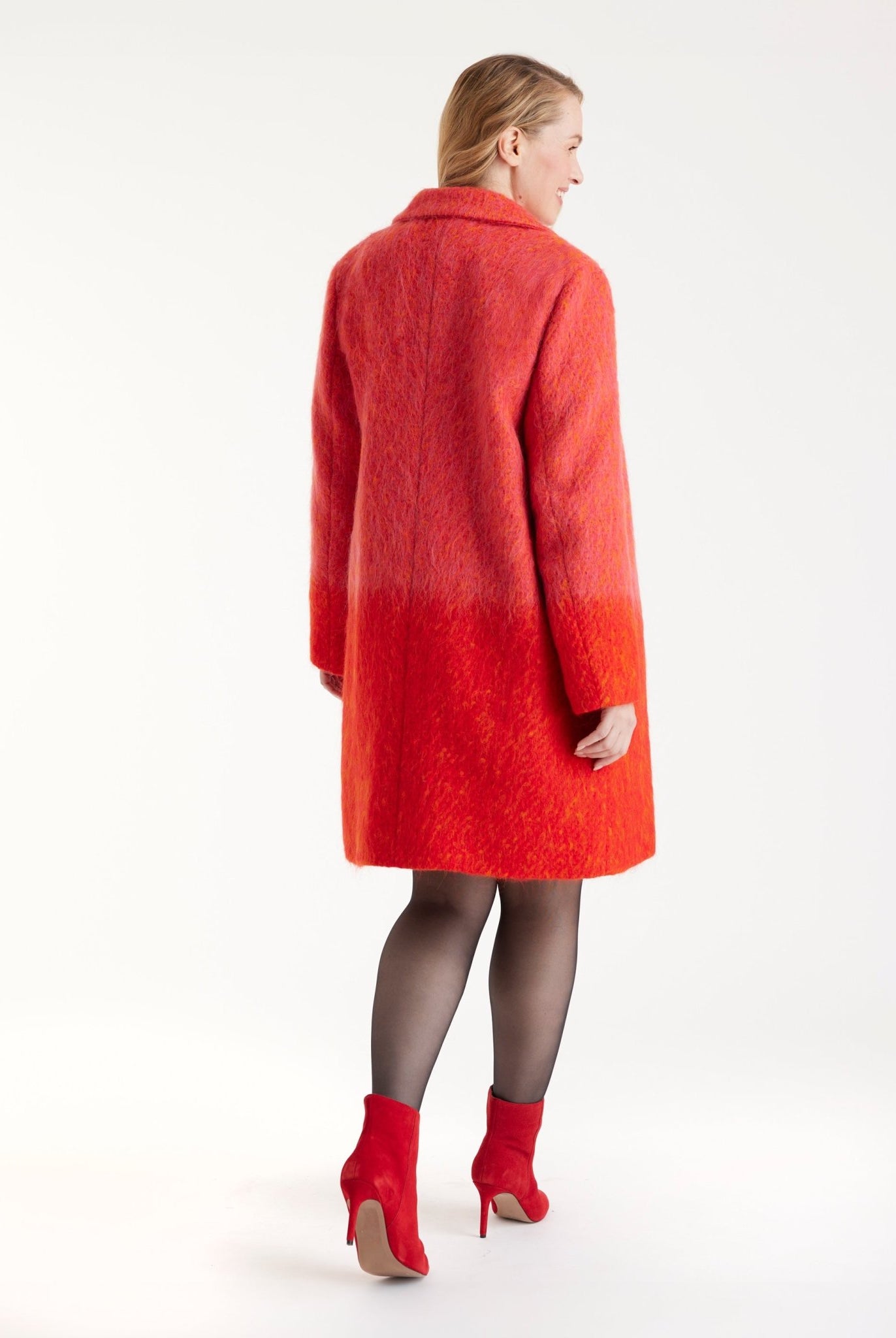 Knielanger Mantel PURAMANI mit Revers und Knopfleiste in Rot