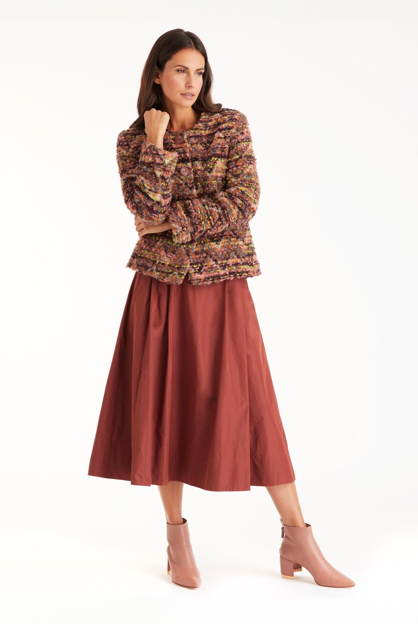 Rock GOMYRO in Midi-Länge mit Falten und Eingrifftaschen in Braun