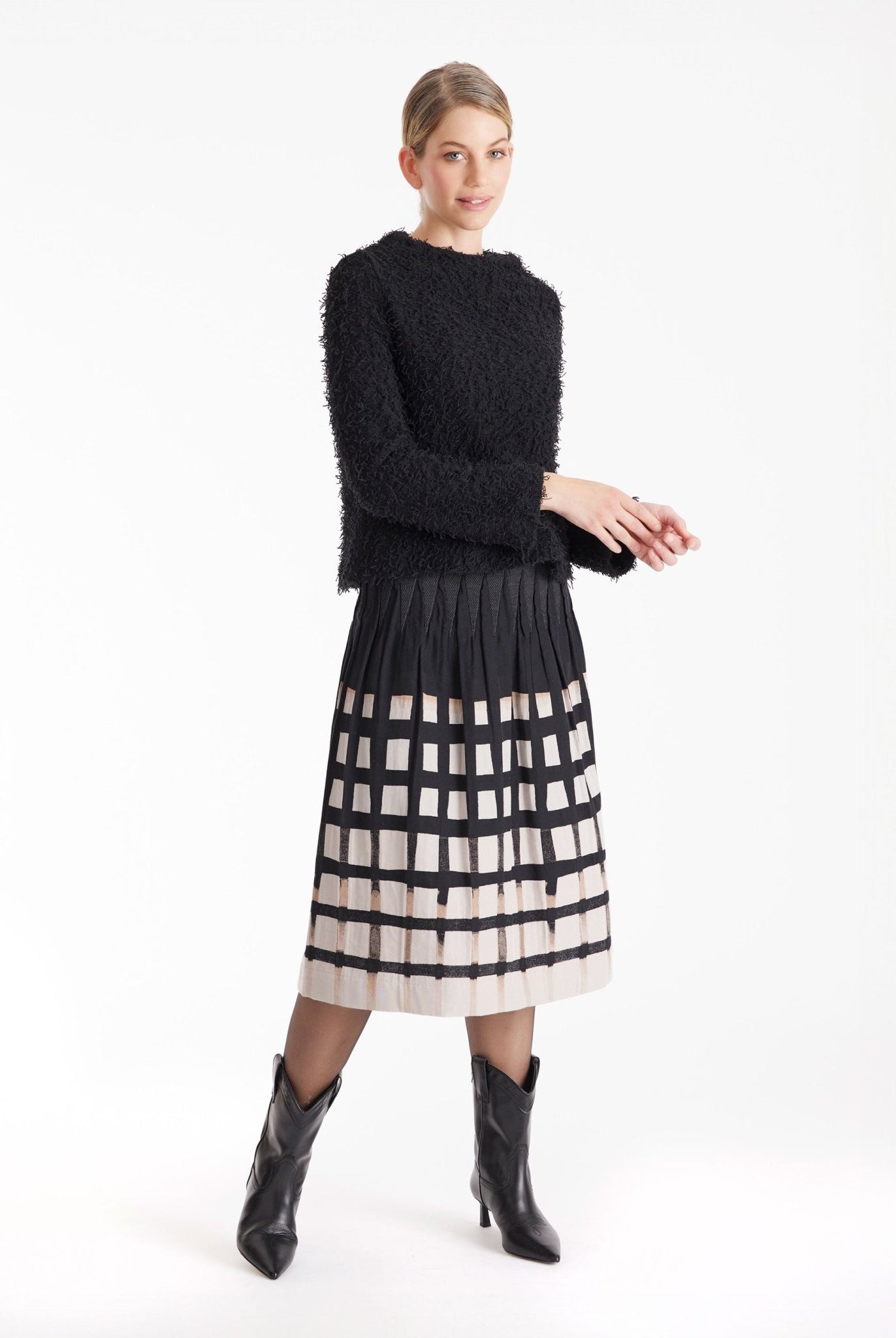 Ausgestellter Rock LONGERO-W in Midi-Länge mit Gummibund und Karomuster in Schwarz und Weiß