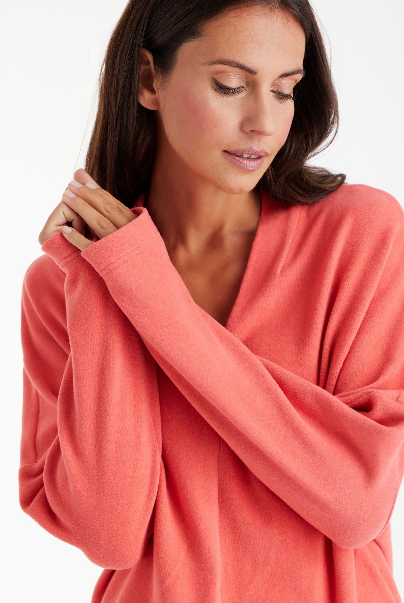 Pullover FEALIA mit V-Ausschnitt und langen Armen in Orange