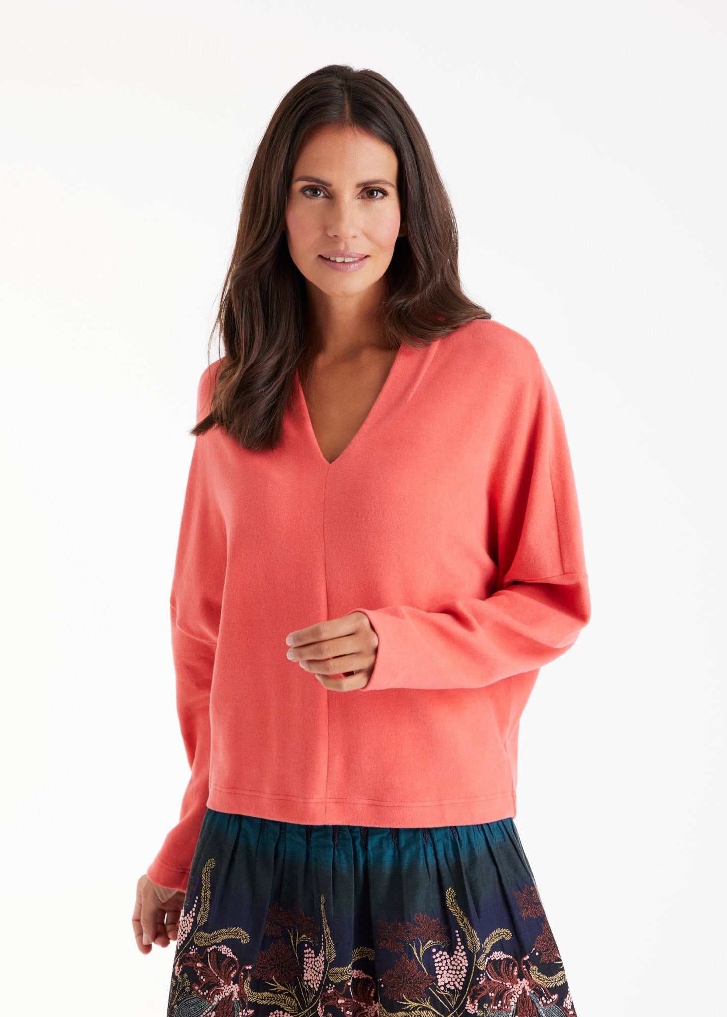 Pullover FEALIA mit V-Ausschnitt und langen Armen in Orange