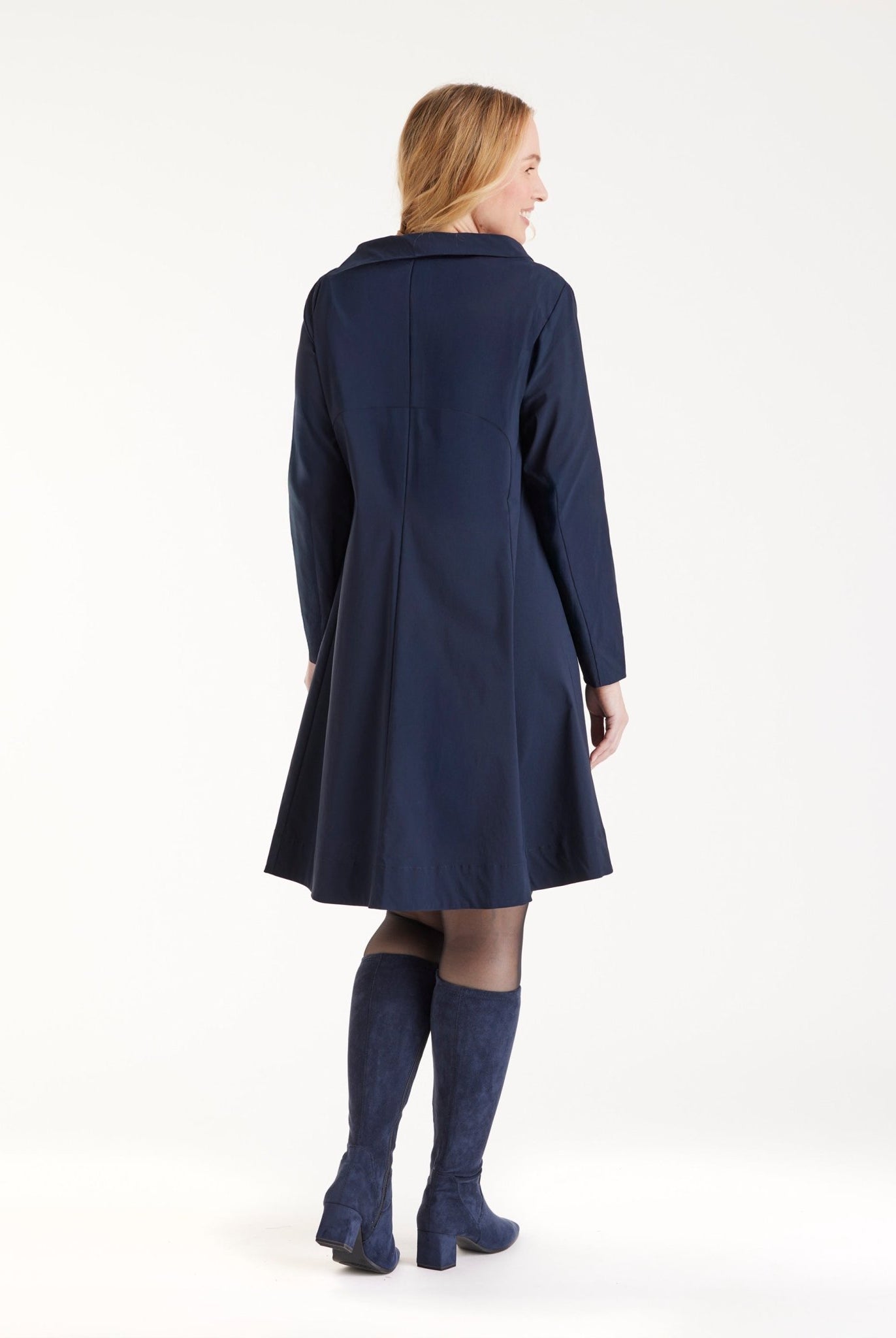 Kurze Tunika JUNIKA mit Kragen, langen Armen und seitlichen Eingrifftaschen in Dunkelblau