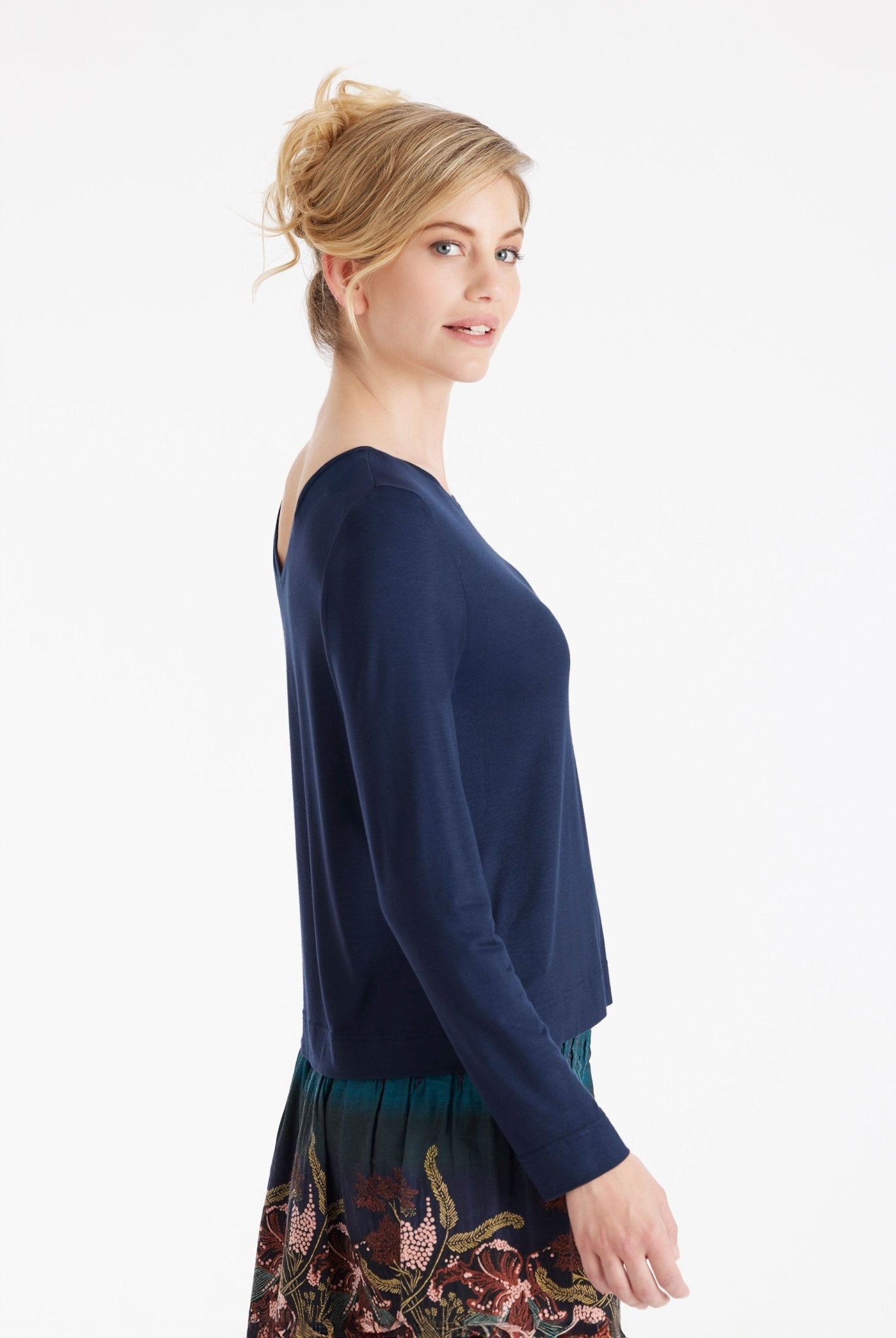 Langarm Shirt CLIVONITA mit Rundhals und V-Ausschnitt in Blau