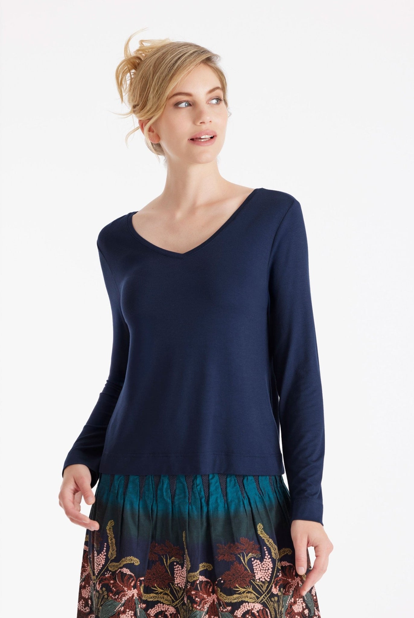 Langarm Shirt CLIVONITA mit Rundhals und V-Ausschnitt in Blau