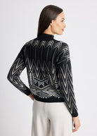 Gerader Strickpullover DARIBO mit hohem Kragen, langen Ärmeln und gelbem Muster