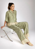 Coming Soon! Legere Bluse ZOTRINA aus Viskose mit Knopfleiste  - FOX'S - Fashion