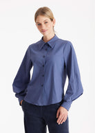 Bluse BLUSIA mit Hemdkragen, durchgehender Knopfleiste und langen, weiten Armen in Blau