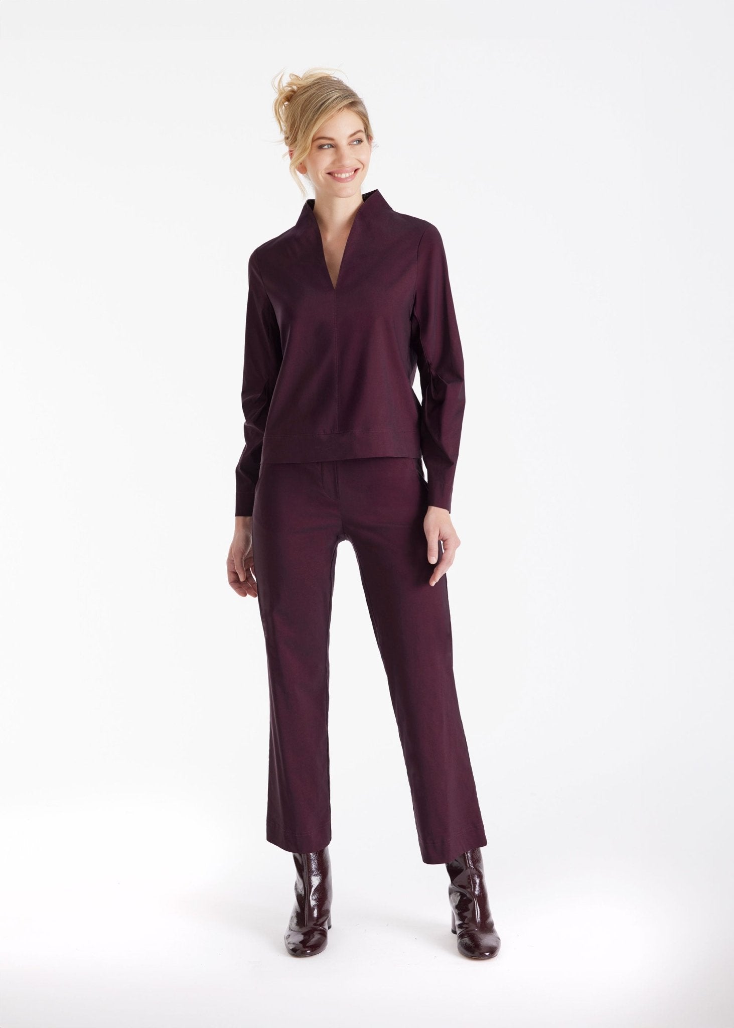 Hose JISTRA in 7/8-Länge mit geradem Bein und seitlichen Eingrifftaschen in Dunkelrot