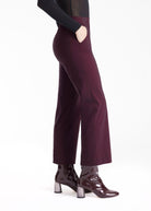 Hose JISTRA in 7/8-Länge mit geradem Bein und seitlichen Eingrifftaschen in Dunkelrot