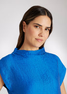 Legere Bluse NATRONI mit raffiniertem Kragen und kurzen Ärmeln in Blau