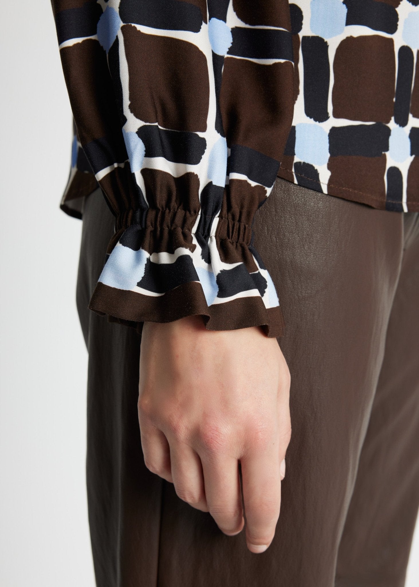 Legere Bluse VALYRA aus 100 % Viskose - FOX'S-Fashion