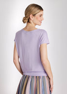 Legeres Shirt CIKUNA mit Rundhals und kurzen, überschnittenen Ärmeln in Flieder