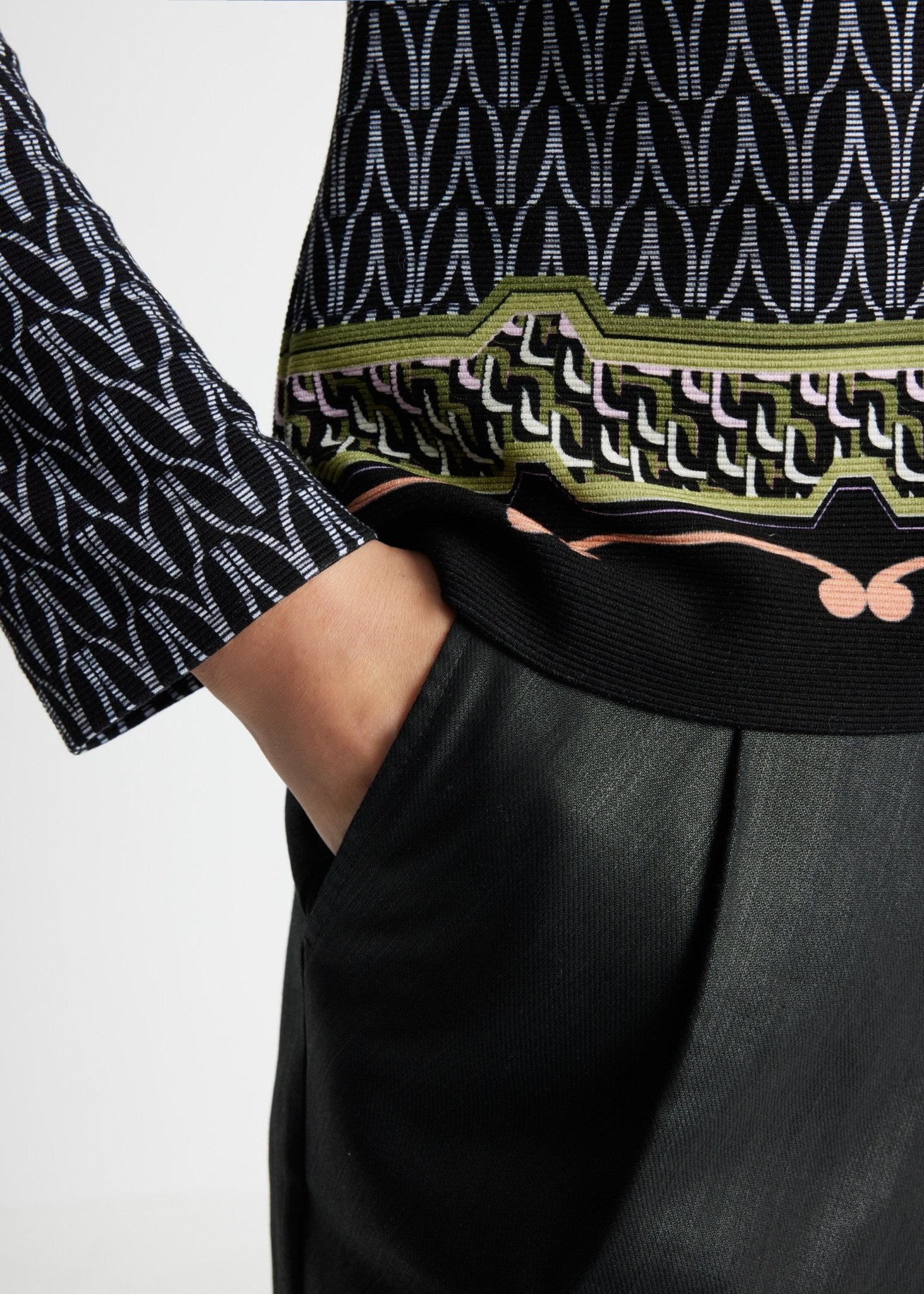 Leicht taillierter Pullover RAPULO aus Viskose-Mix - FOX'S-Fashion