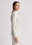 Leichtes Sweatshirt INTRONO mit erhöhtem Kragen, langen Ärmeln und Ziernähten in Beige