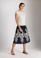 One Size Rock LONGERO-S in Midi-Länge mit Gummibund in Dunkelblau mit Vogelmuster