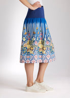 One Size Rock LONGERO-S in Midi-Länge mit Gummibund in Blau mit Fruchtmuster