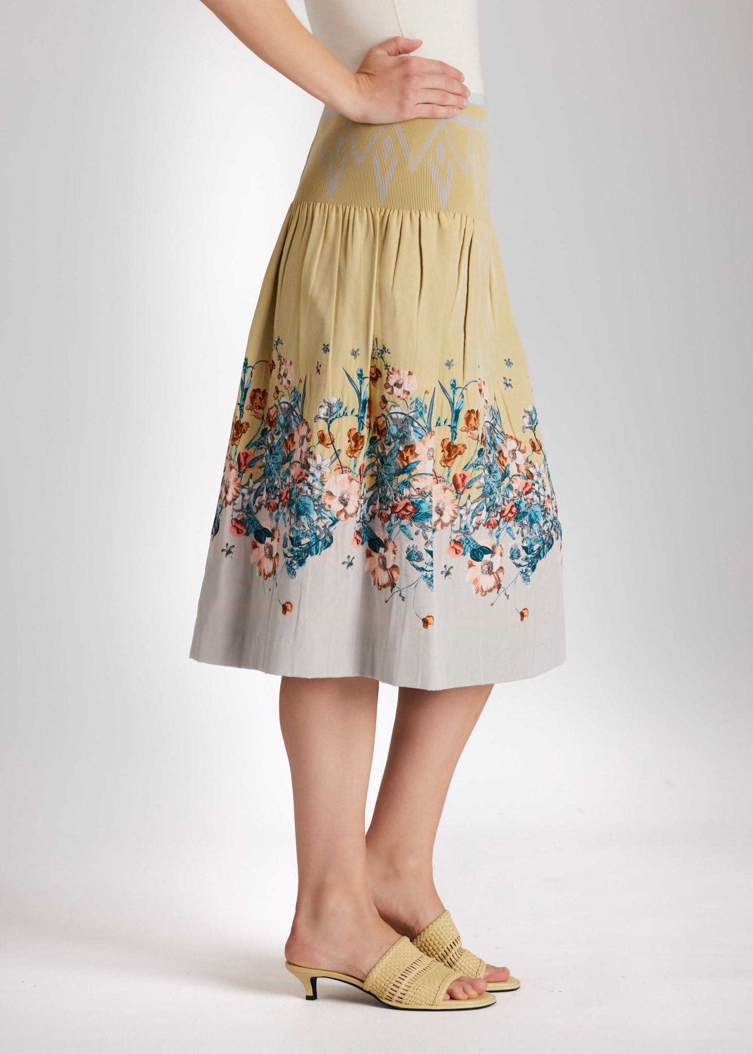 One Size Rock LONGERO-S in Midi-Länge mit Gummibund in Gelb mit Blumenmuster