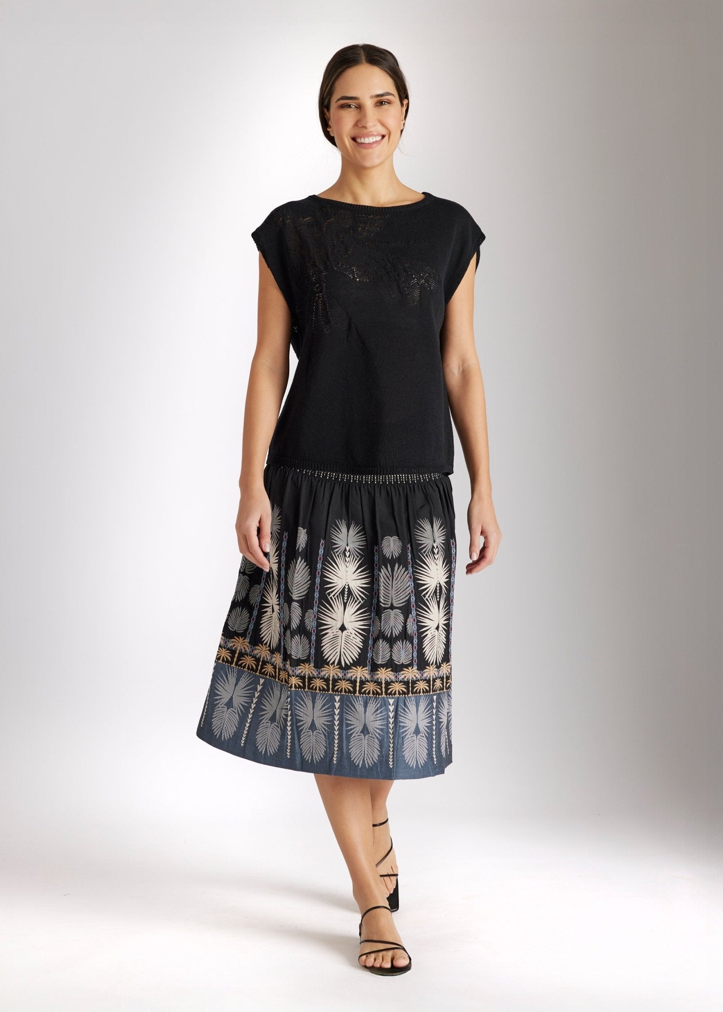 One Size Rock LONGERO-S in Midi-Länge mit Gummibund in Schwarz mit Palmenmuster