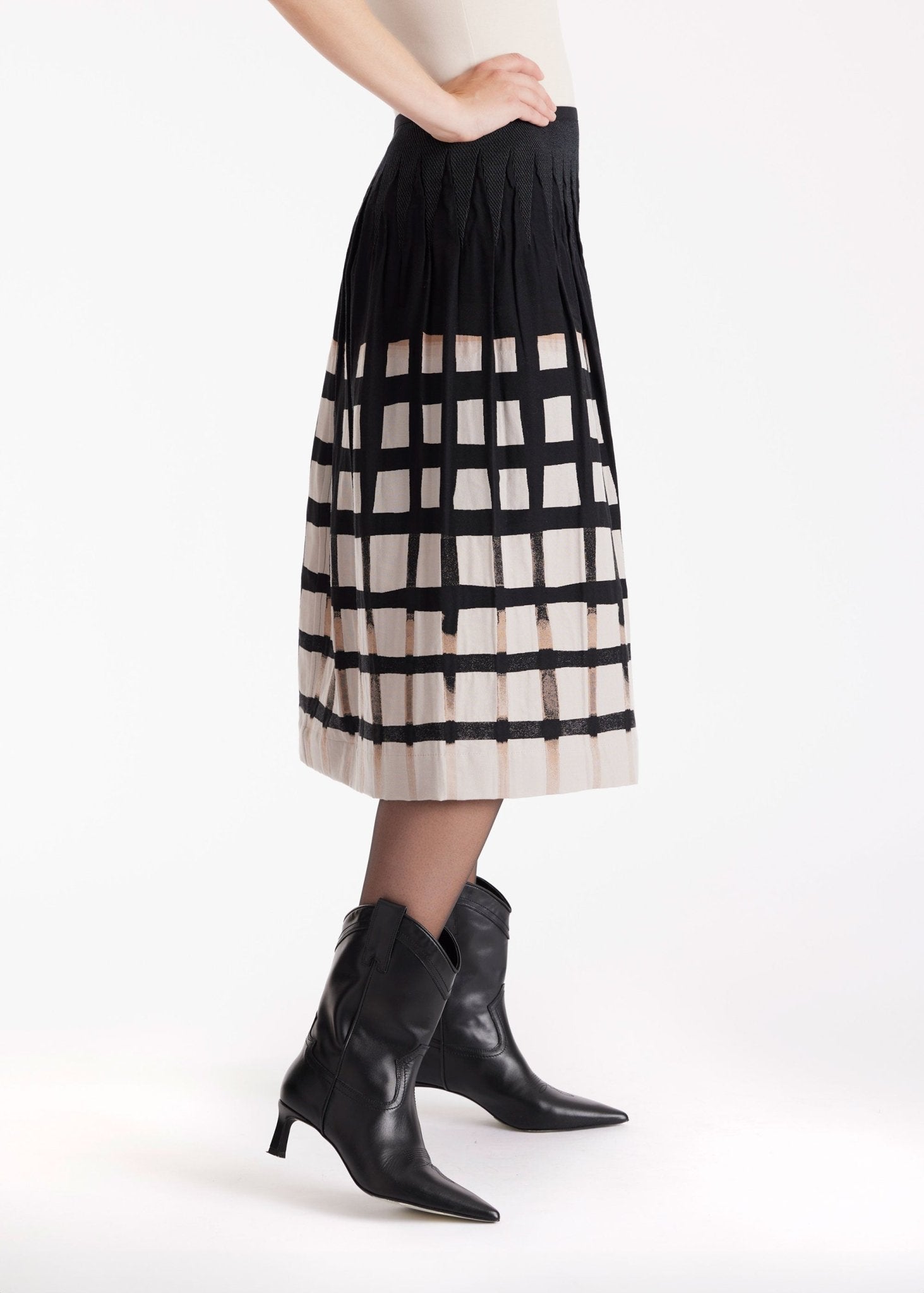 Ausgestellter Rock LONGERO-W in Midi-Länge mit Gummibund und Karomuster in Schwarz und Weiß