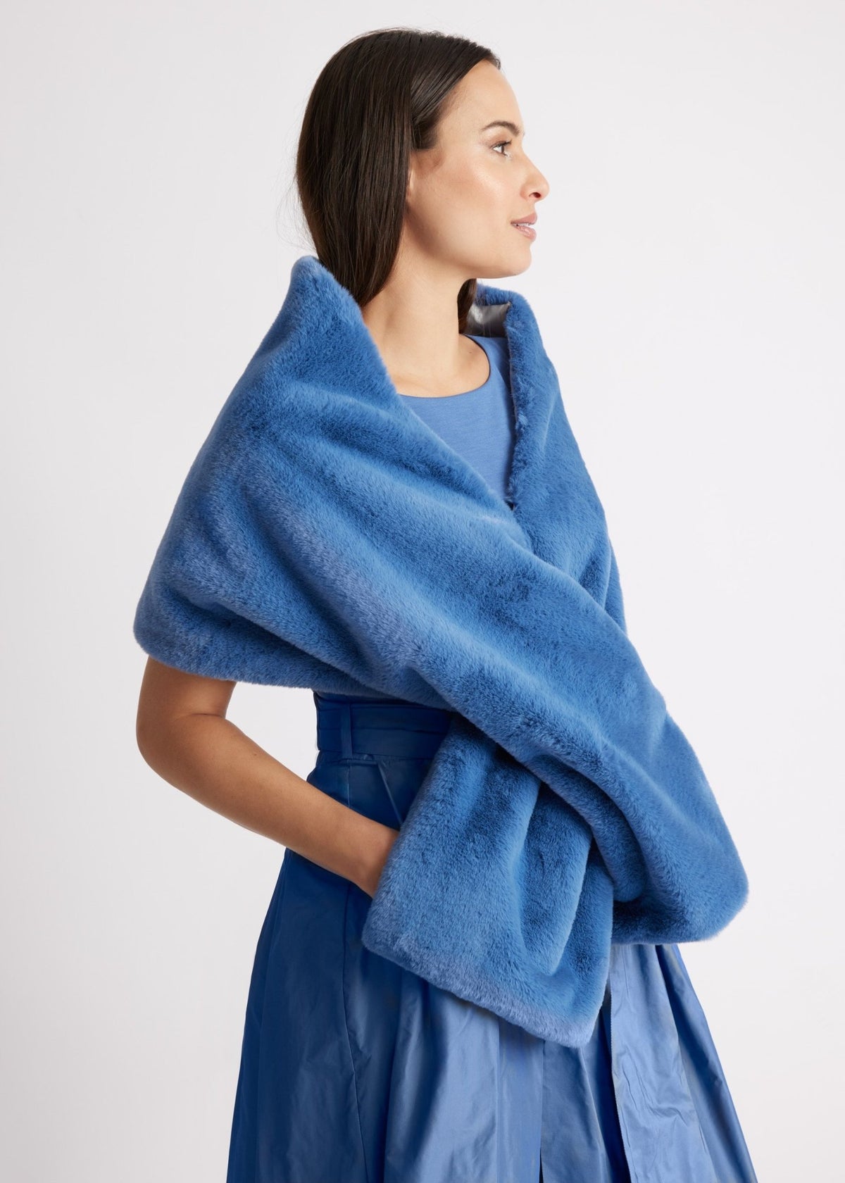 Rechteckige Stola TESTOLA aus Kunstfell - FOX'S-Fashion