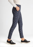 Schmale Hose ENESTRA aus Viskose-Mix mit Gummibund - FOX'S-Fashion
