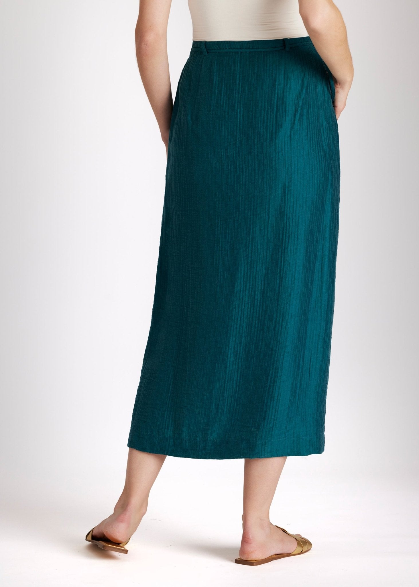 Midi-Rock NAWIKORO in Wickeloptik mit Bindetail und schmaler Form in Dunkelgrün