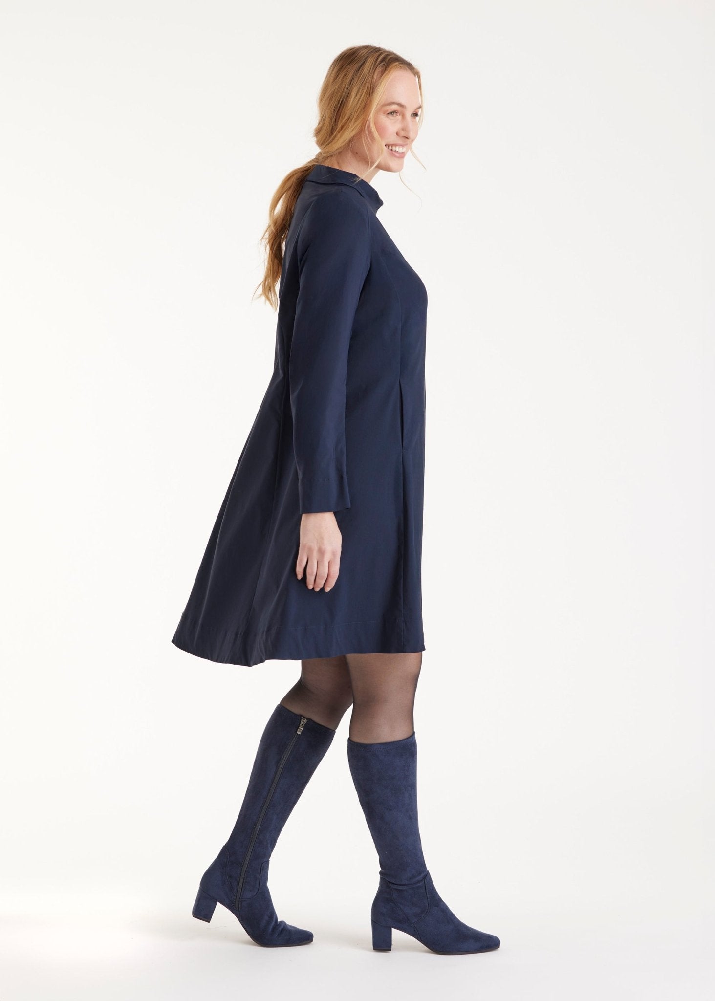 Kurze Tunika JUNIKA mit Kragen, langen Armen und seitlichen Eingrifftaschen in Dunkelblau