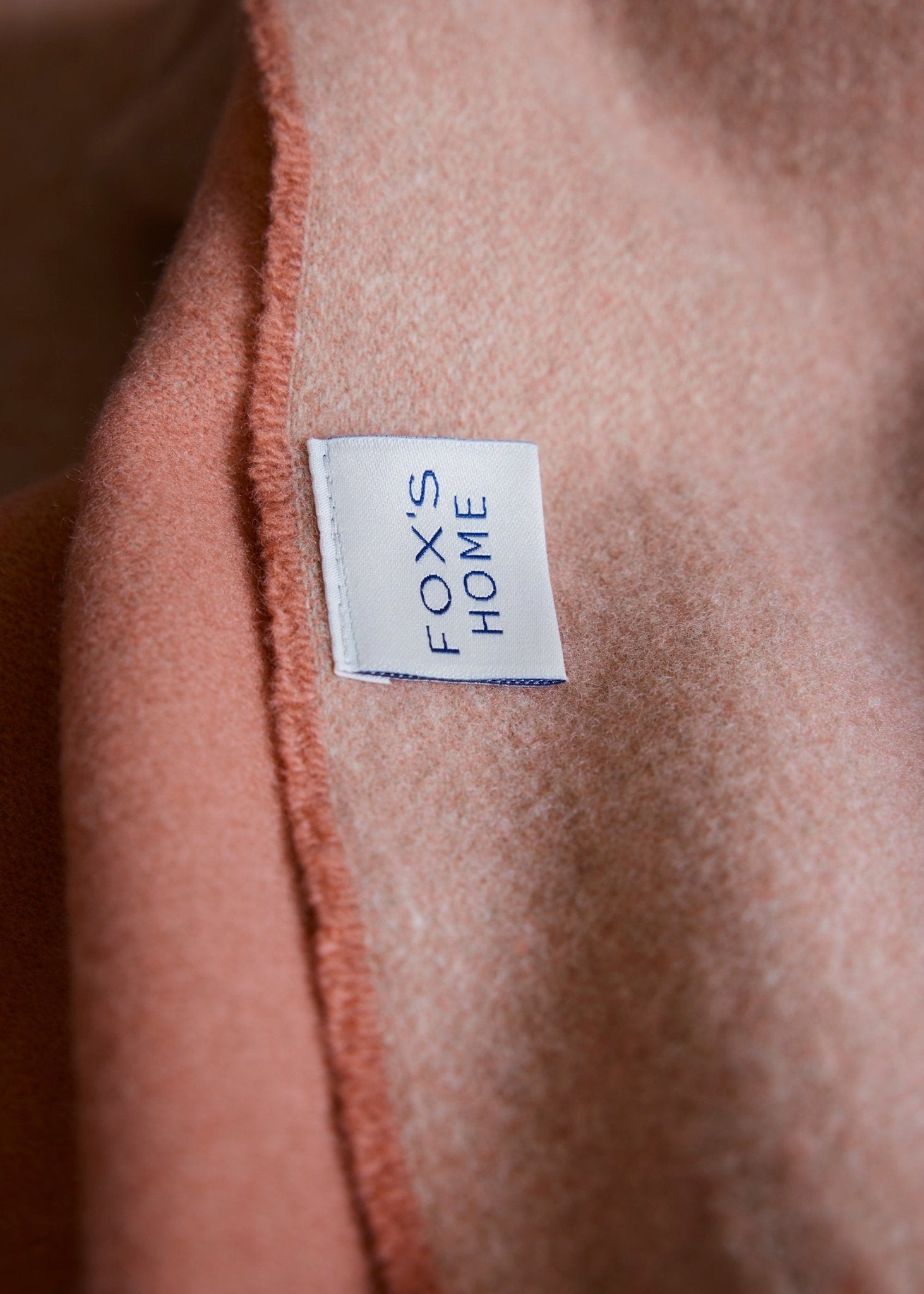 Weiche Decke LANA aus extrafeiner Schurwolle in Doubleface - Machart - FOX'S - Fashion